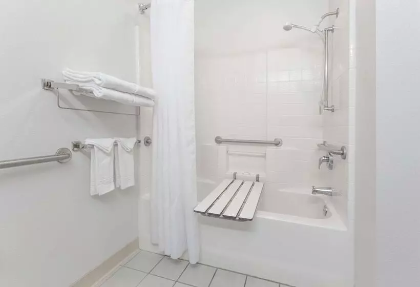 Microtel Inn & Suites Modesto