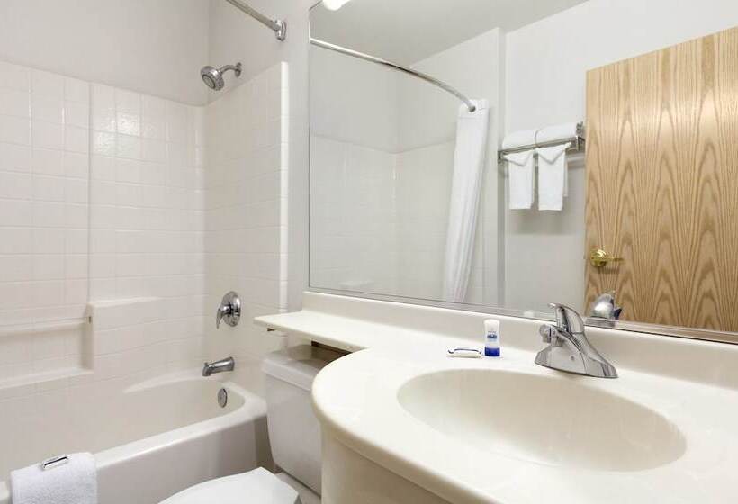 Microtel Inn & Suites Modesto