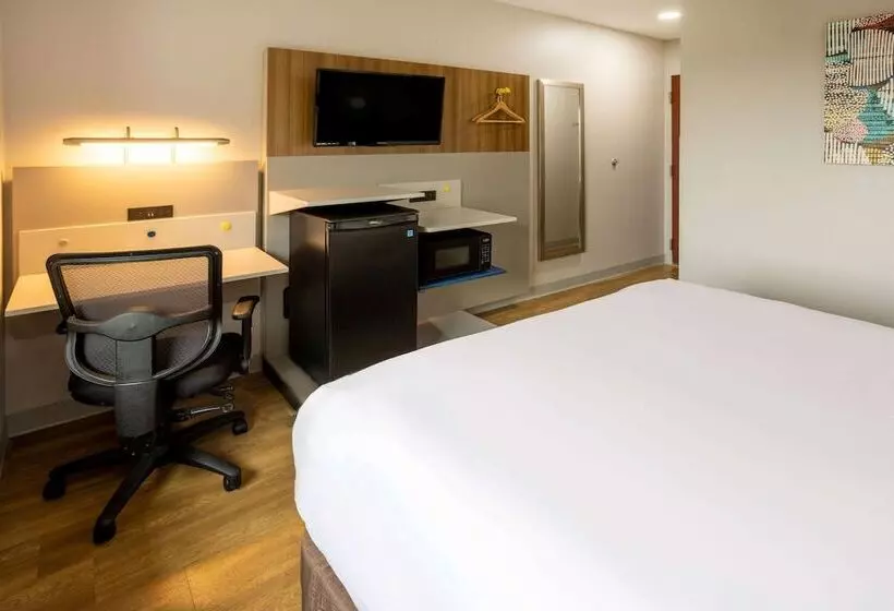 Microtel Inn And Suites   Salisbury