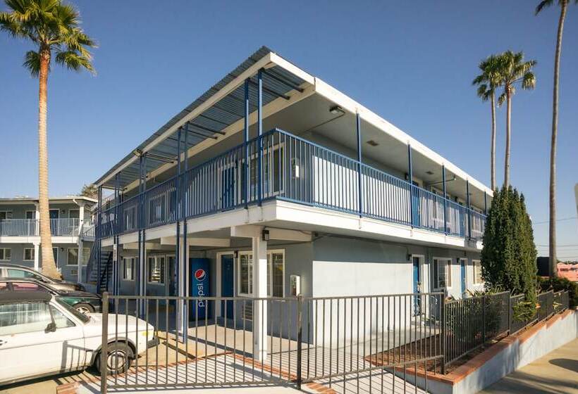 汽车旅馆 Salt Air Lodge