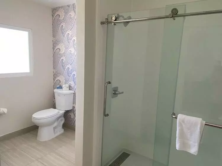 汽车旅馆 Salt Air Lodge