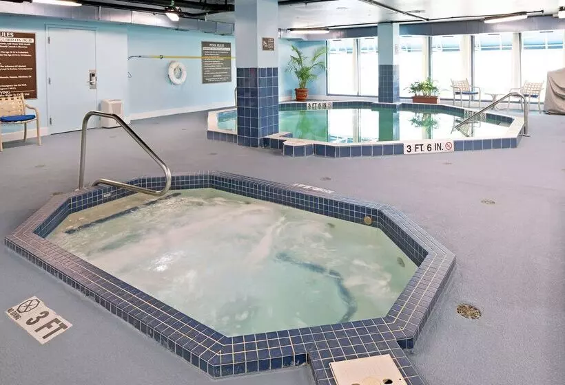 استراحتگاه Hilton Vacation Club Daytona Beach Regency