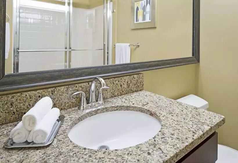 استراحتگاه Hilton Vacation Club Daytona Beach Regency