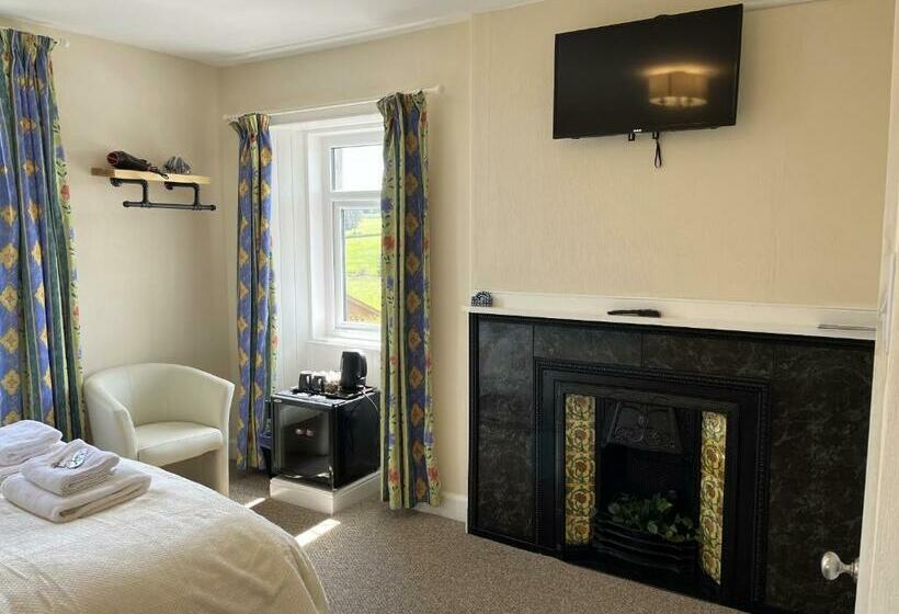 Hospedaria The Village Inn