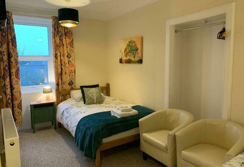 Hospedaria The Village Inn