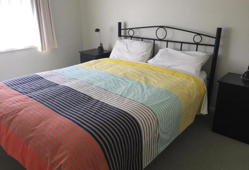 Apartments At Glen Isla