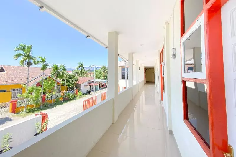 ホテル Falah Residence Syariah
