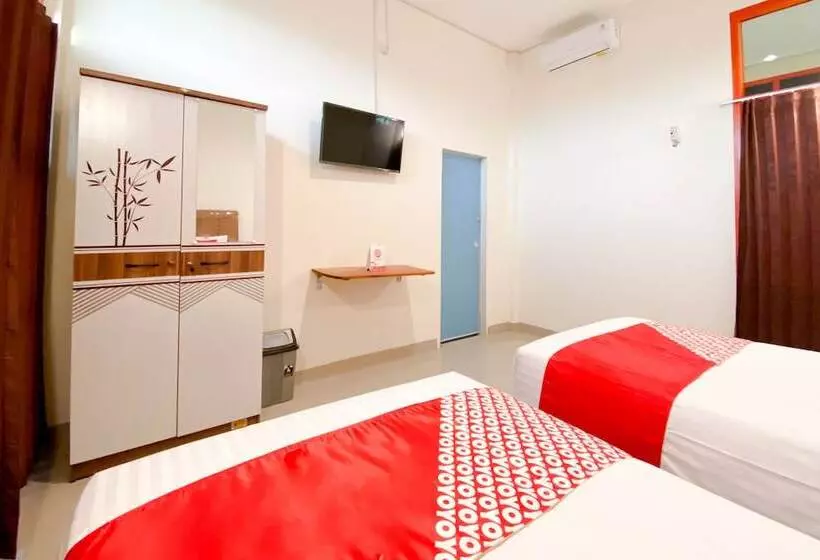 ホテル Falah Residence Syariah