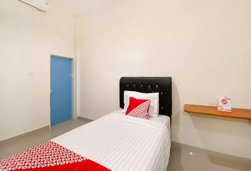 ホテル Falah Residence Syariah