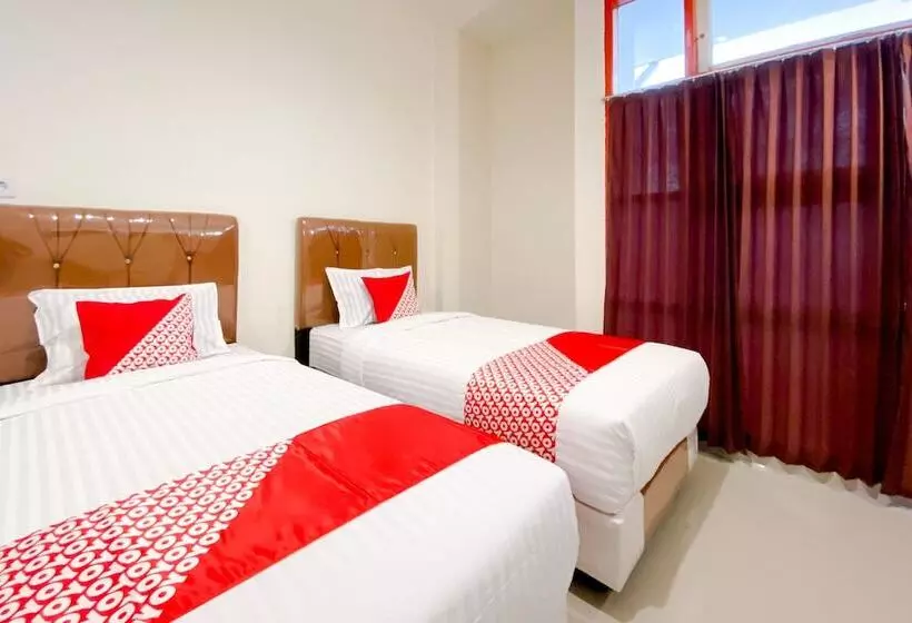 ホテル Falah Residence Syariah