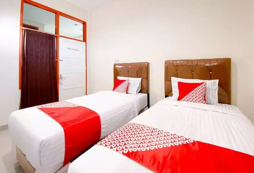 ホテル Falah Residence Syariah