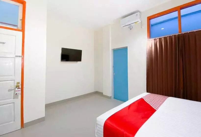 ホテル Falah Residence Syariah