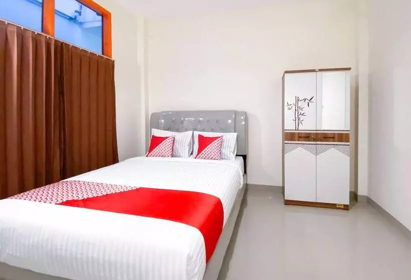 ホテル Falah Residence Syariah