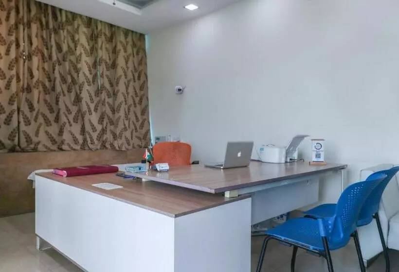 Hotelli Mg Mehak Garden