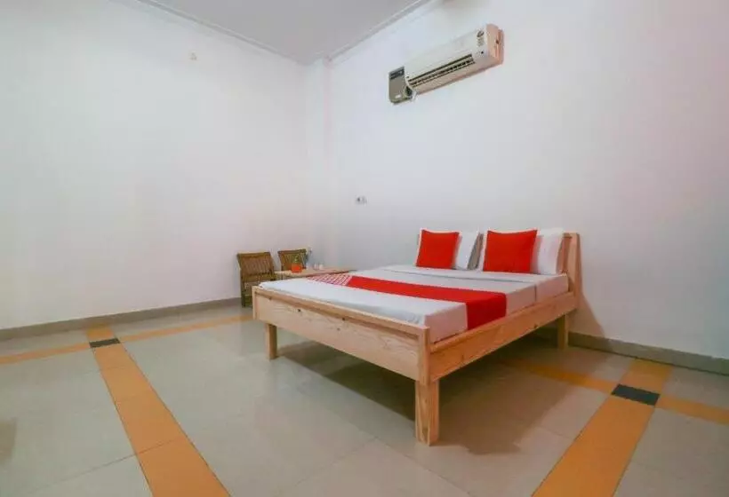 Hotelli Mg Mehak Garden