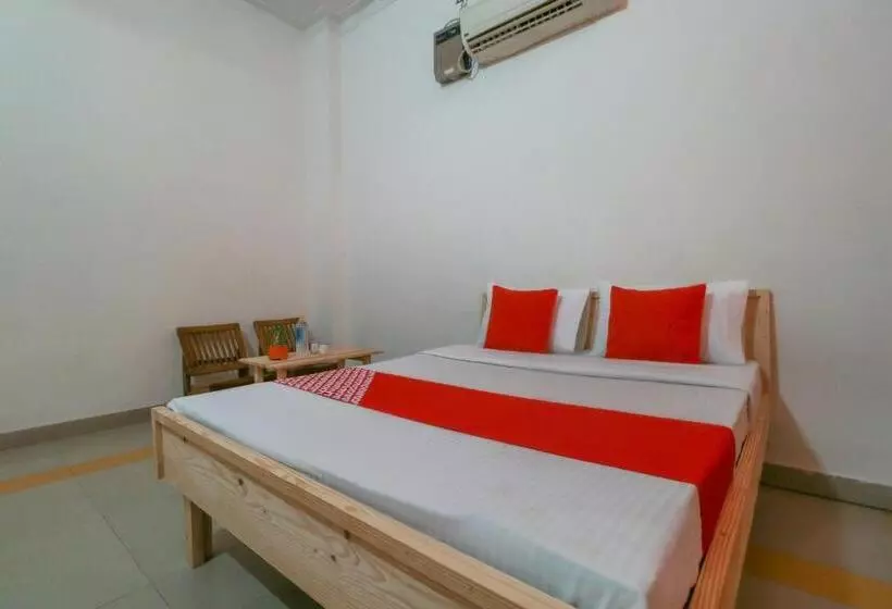 Hotelli Mg Mehak Garden