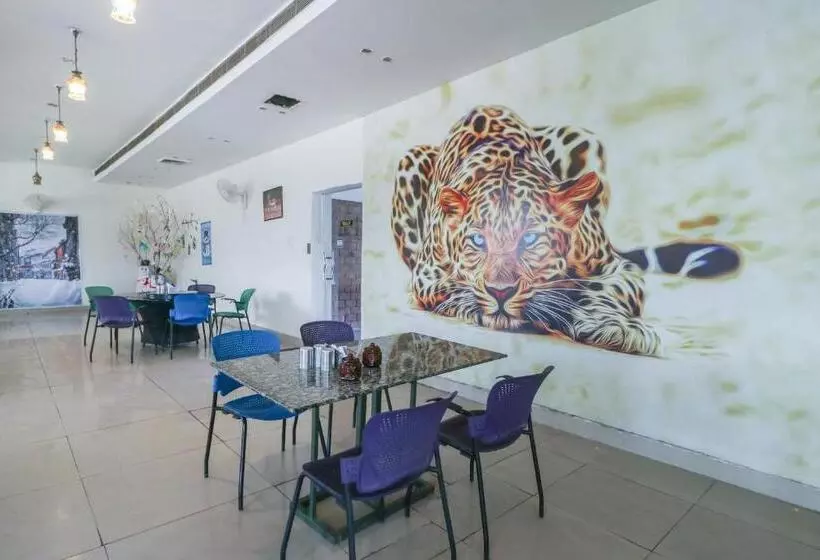 Hotelli Mg Mehak Garden