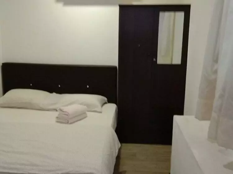 ホテル Oyo 90046 Bangi Guest House