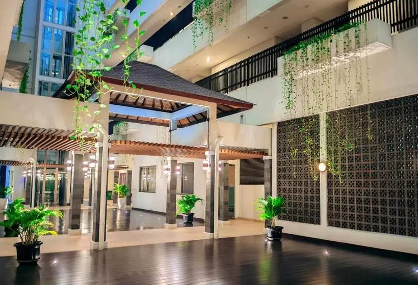 Le Premier Hotel Deltamas