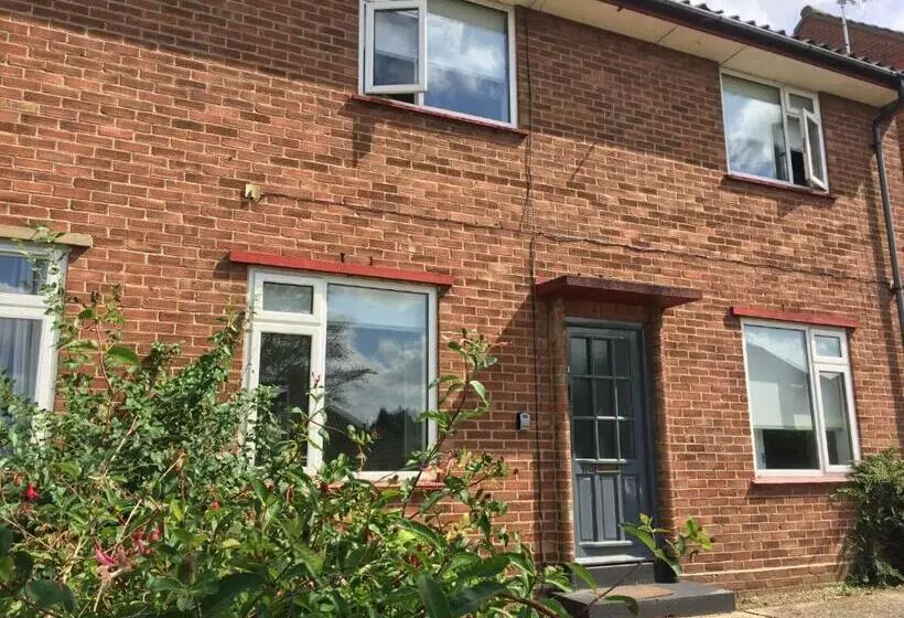 پانسیون Golden Triangle House