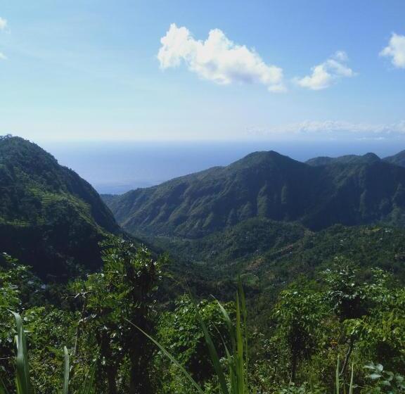 ペンション Pondok Alam Bukit