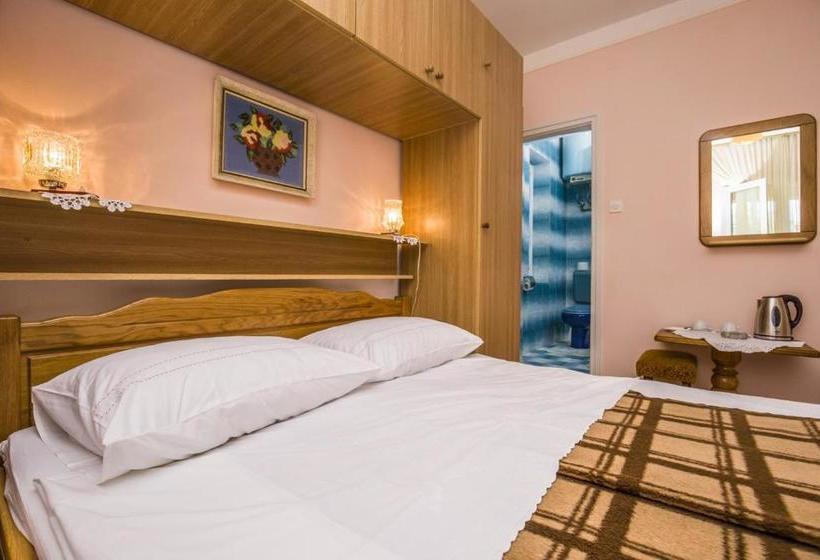 פנסיון Rooms Anđela