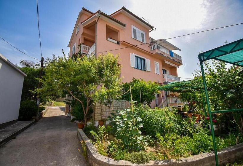 פנסיון Rooms Anđela