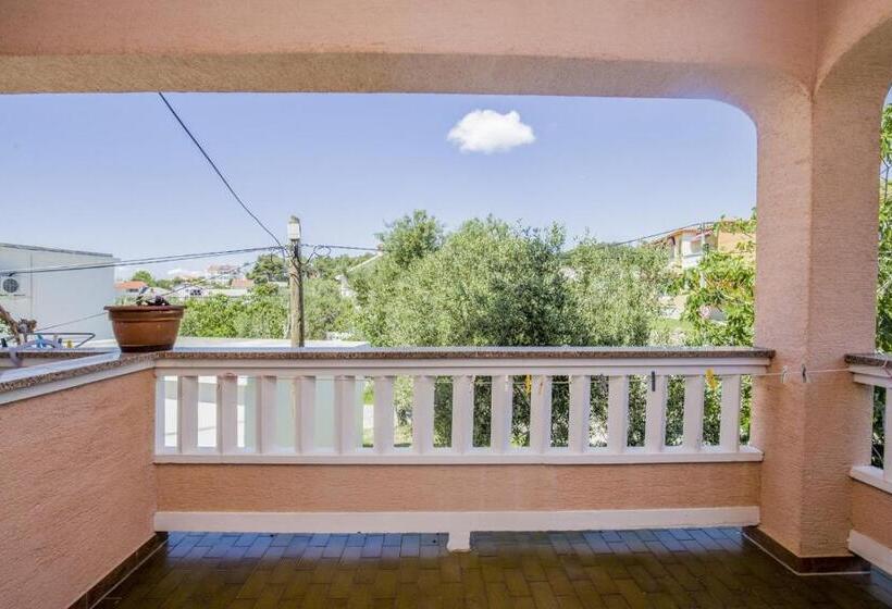 פנסיון Rooms Anđela