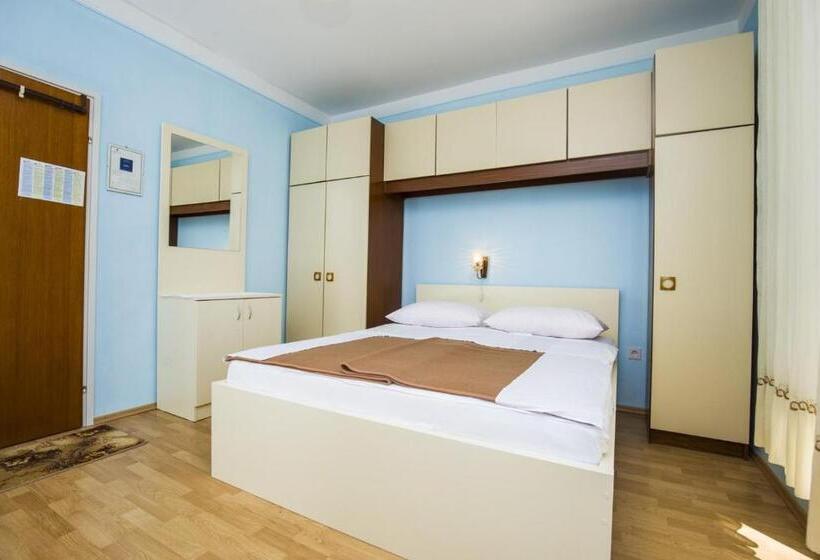 פנסיון Rooms Anđela