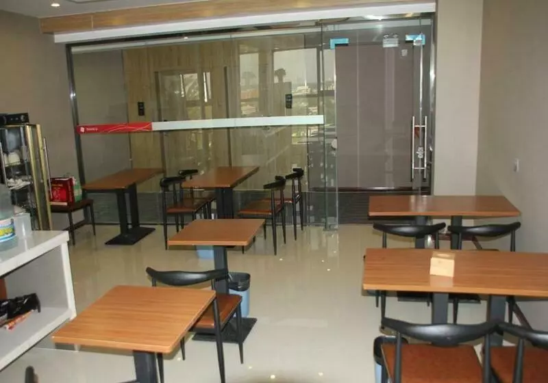 Thank Inn Chain Hotel Henan Zhoukou Chuanhui District South Section Gongnong Road Jiahe Garden