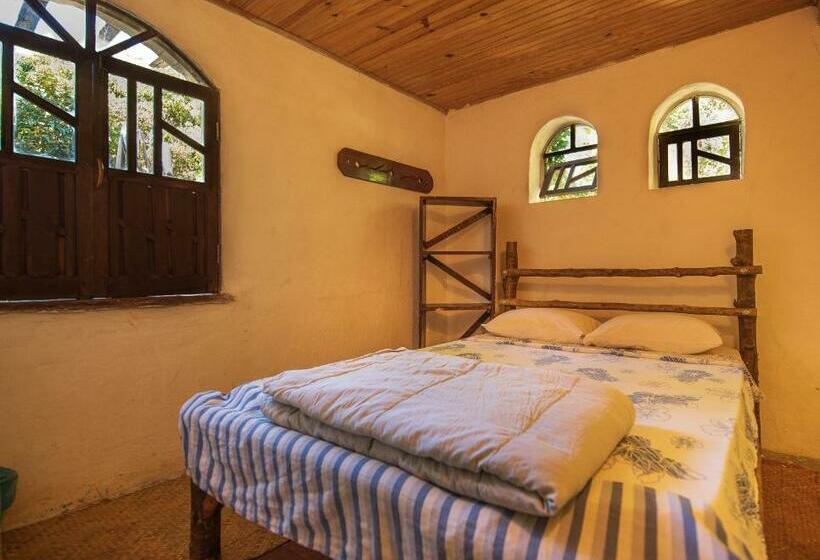 호스텔 Quarto Privativo Sem Suíte Com Cama De Casal No Dormitório Caminho Da Angélica