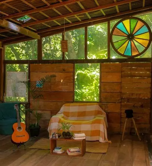ユースホステル Quarto Privativo Sem Suíte Com Cama De Casal No Dormitório Caminho Da Angélica