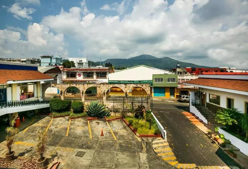 Hotelli Capital O Continental Ii