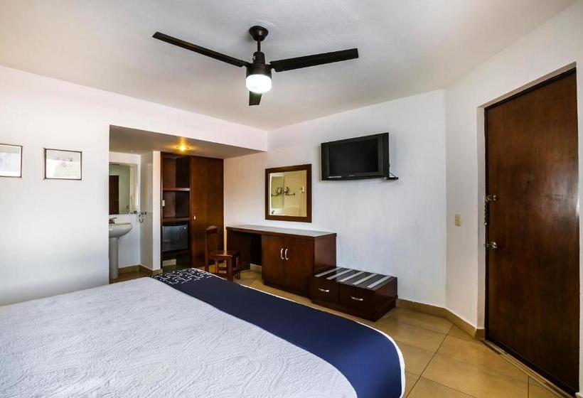 호텔 Capital O Continental Ii