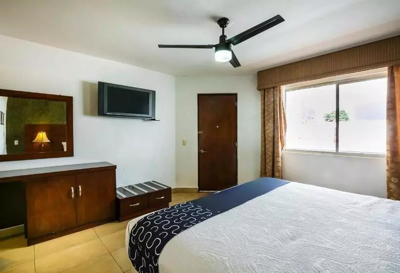 Hotelli Capital O Continental Ii