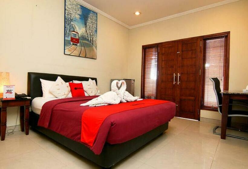 ホテル Kuta Paradise 777