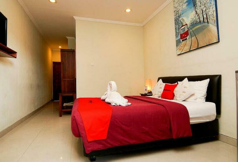 ホテル Kuta Paradise 777