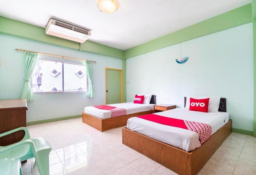 בית מלון כפרי Oyo 815 Namchai House