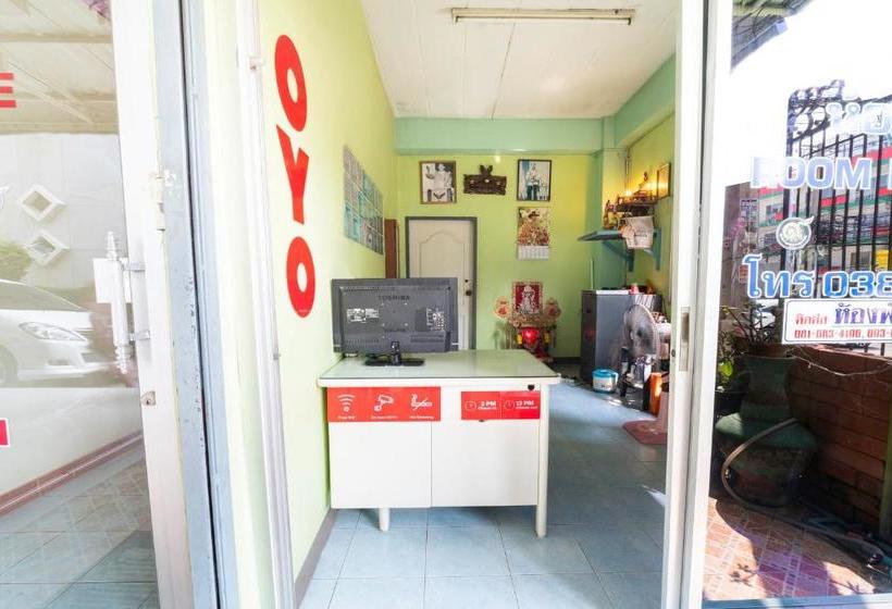 בית מלון כפרי Oyo 815 Namchai House