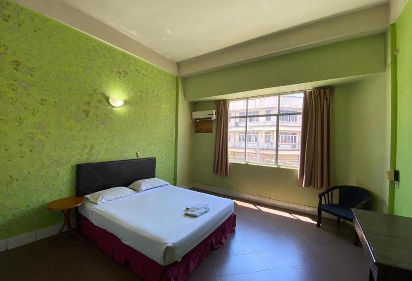 Hotel Oyo 89997 Kurnia