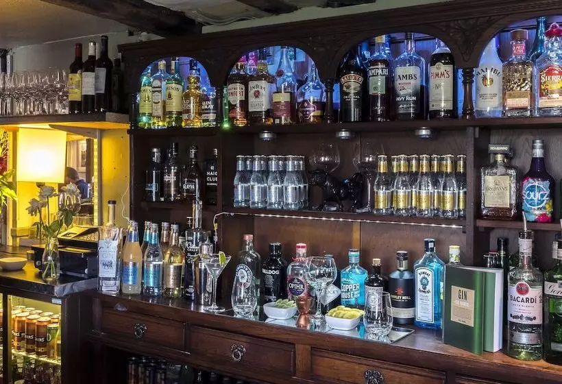 Hotelli The Litcham Bull Inn