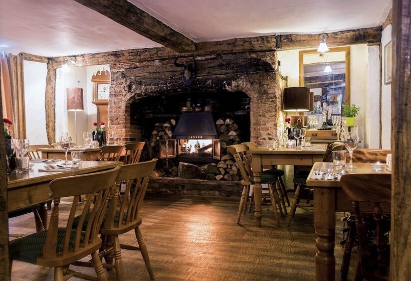 Отель The Litcham Bull Inn