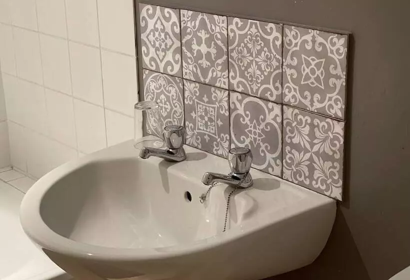 Hotelli The Litcham Bull Inn