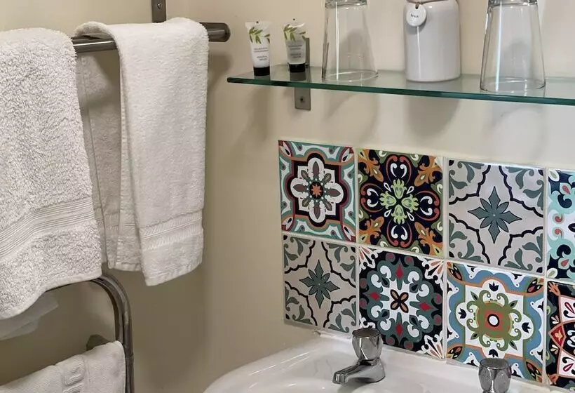 Hotelli The Litcham Bull Inn