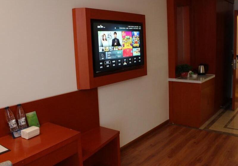 Отель Vatica Fuyang Linquan County Tenghui International City