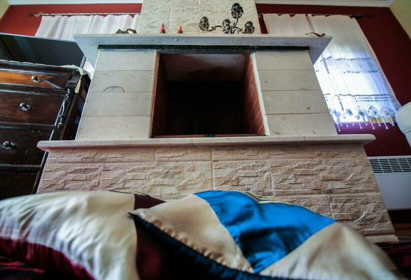 펜션 Bujtina Leon's Apartments