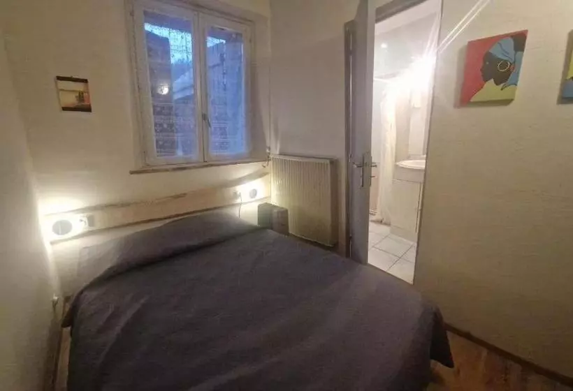 ペンション Chalet Les Moineaux Chambres D Hôtes