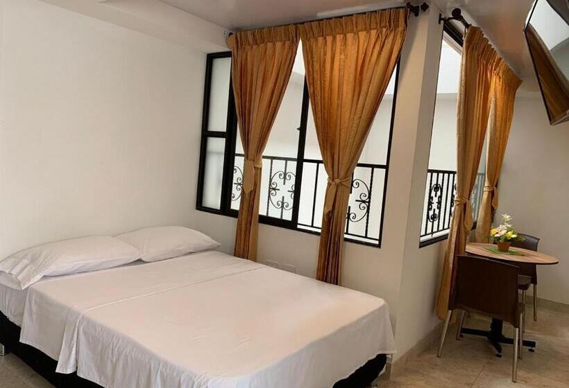 Pension Hostel Casa Zambrano