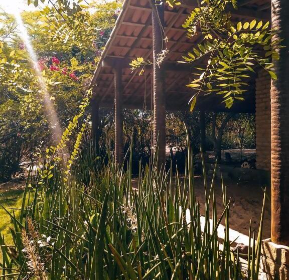 پانسیون Pousada Casa Do Wolf