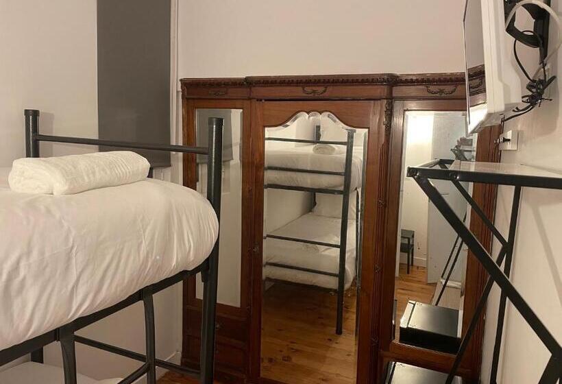 Pensão Saldanha Pool & Garden